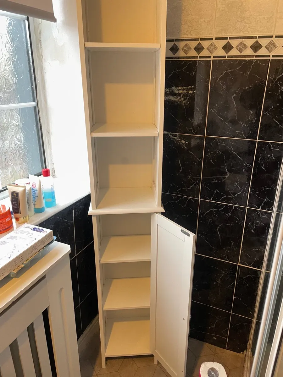 Bathroom unit - Image 2