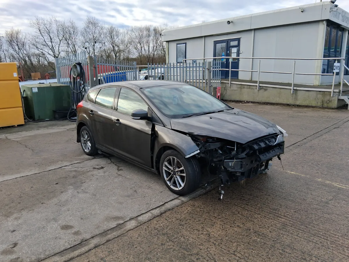 2017 FORD FOCUS 1.5 DSL (for parts only ) - Image 4