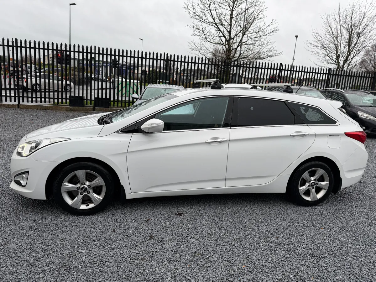 2015 (151) Hyundai I40 VAN 1.7 CRDI Exec *AUTO* - Image 4