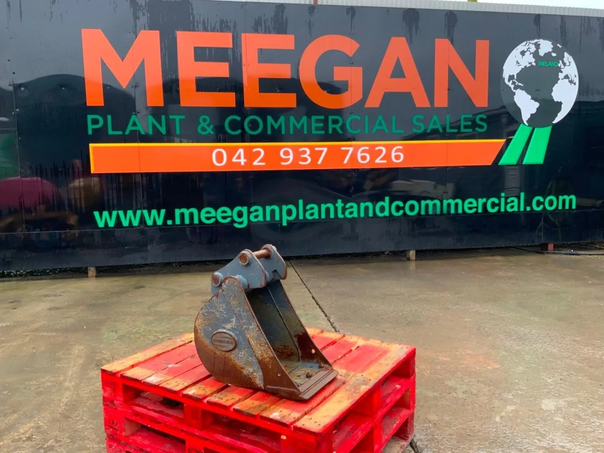 12" STRICKLAND BUCKET......35mm PINS..........135 - Image 1