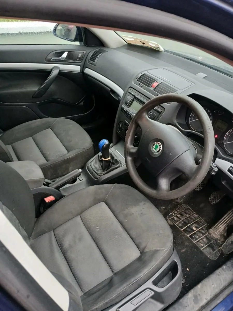 1.4 SKODA OCTAVIA PARTS OR REPAIR NO NCT OR TAX - Image 4