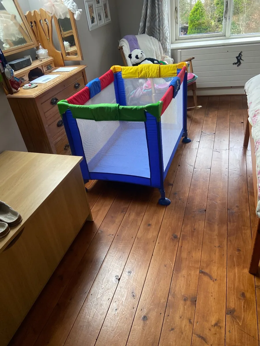 travel Cot - Image 2