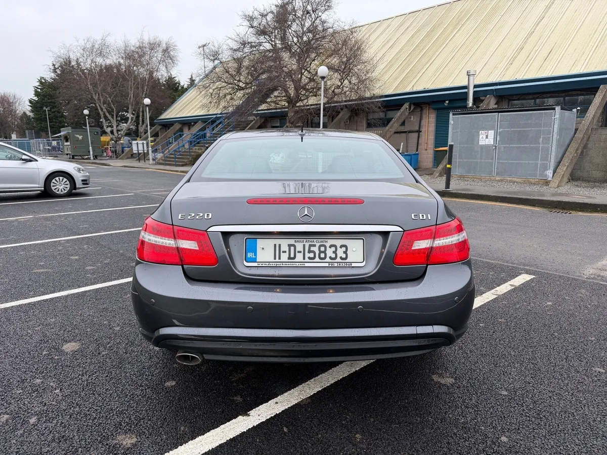 Mercedes E Class Coupe E220 Avantgarde - Image 4