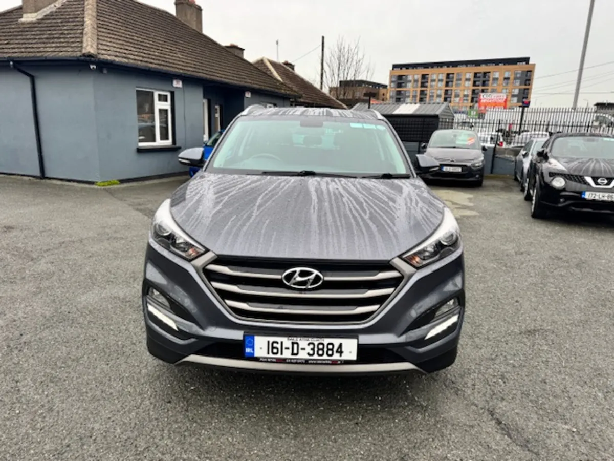 Hyundai Tucson 2016 1 OWNER FROM NEW FSH - Image 3