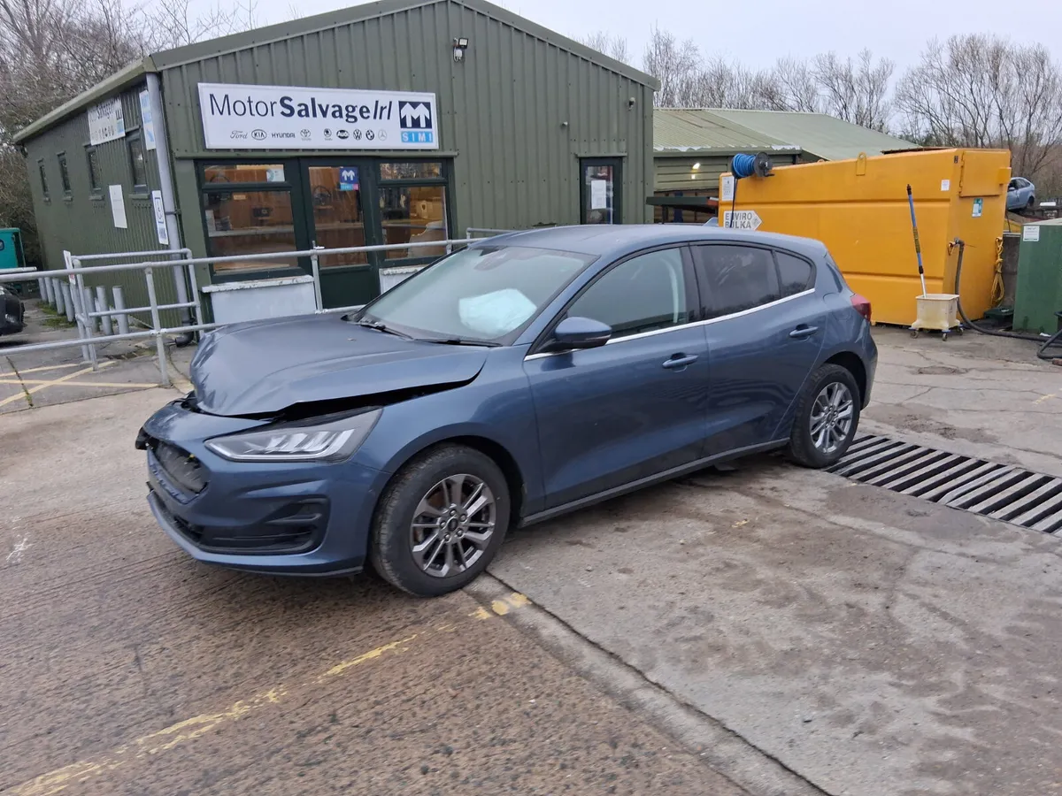 2022 FORD FOCUS 1.0L Petrol (for parts only) - Image 1