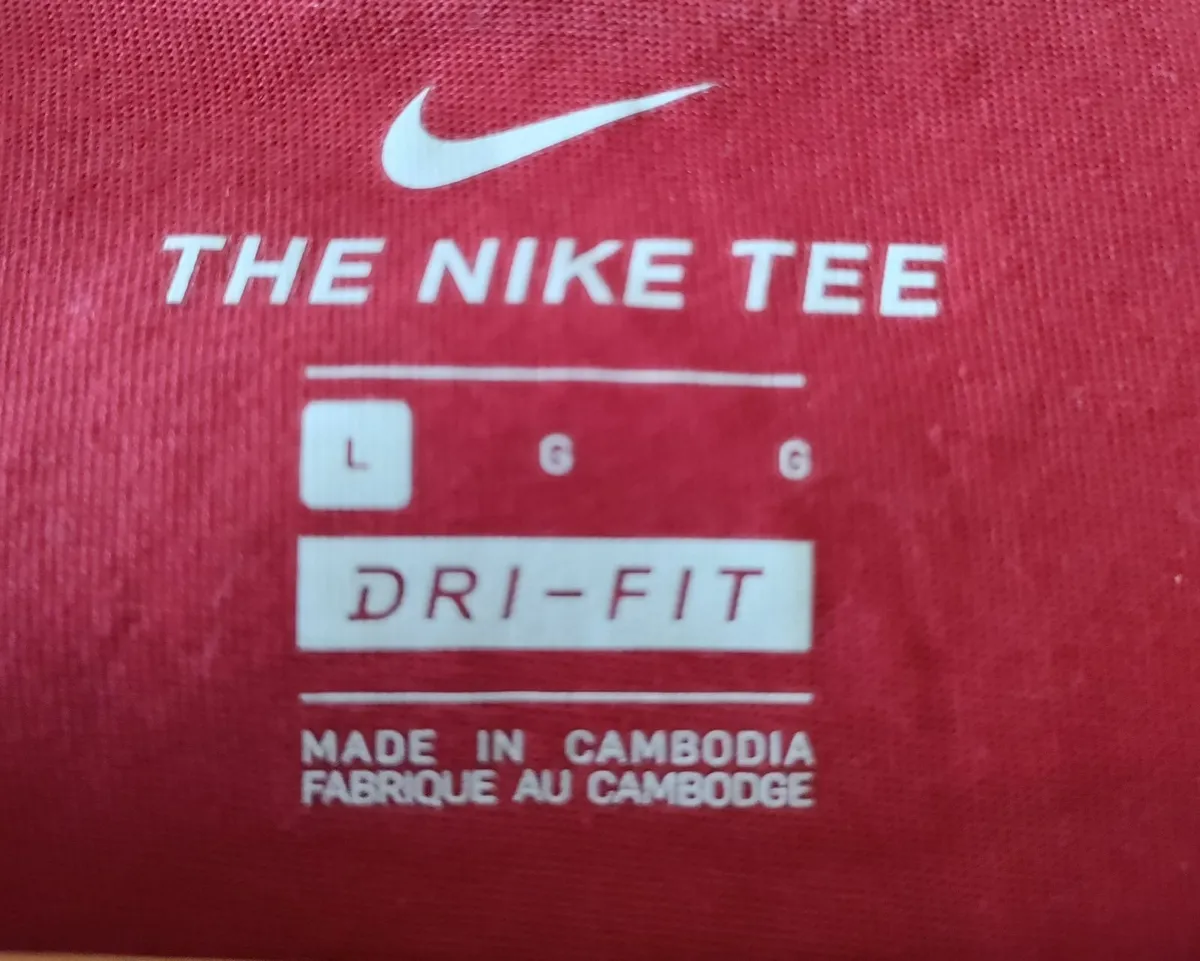 Nike Tiger Woods T-shirt L New - Image 3