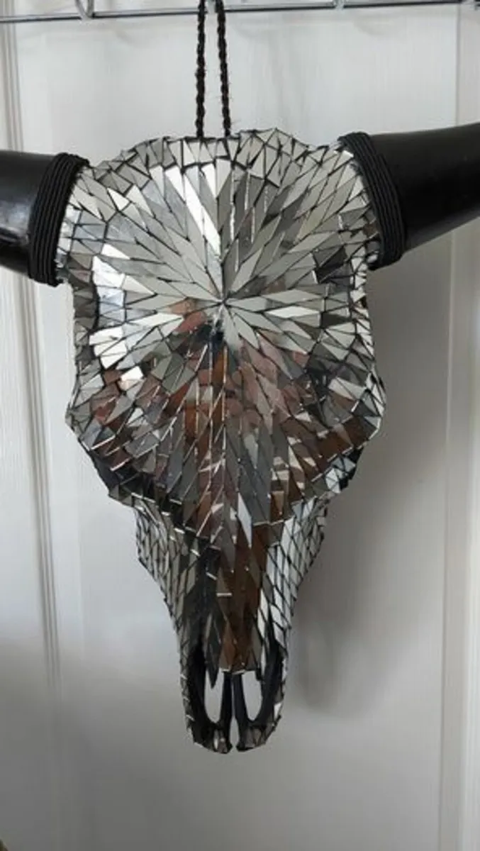 Mirror Insert Black Bull Skull - Image 3