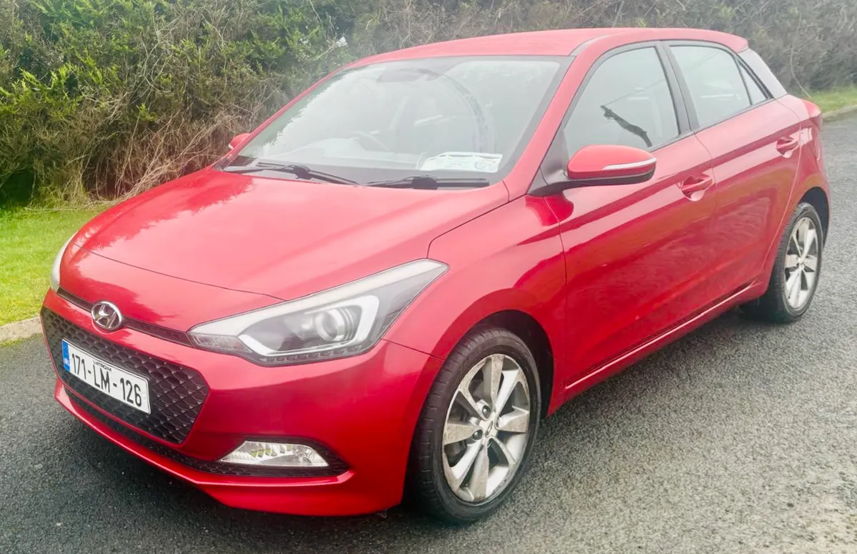 2017 HYUNDAI I20 Petrol IMMACULATE - Image 1
