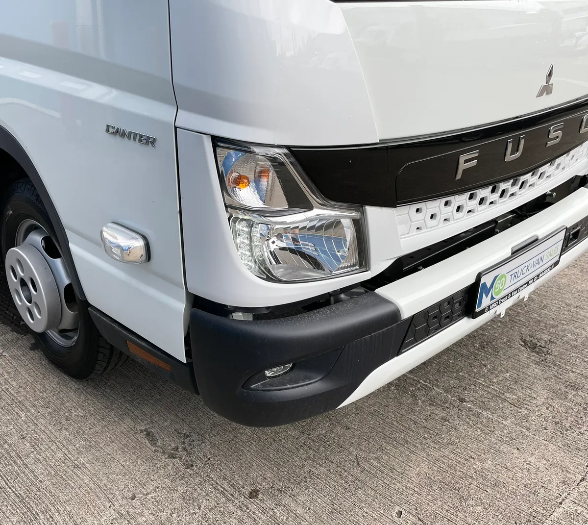 2026 Canter 3C13E  14`Box Body Ex Stock - Image 3