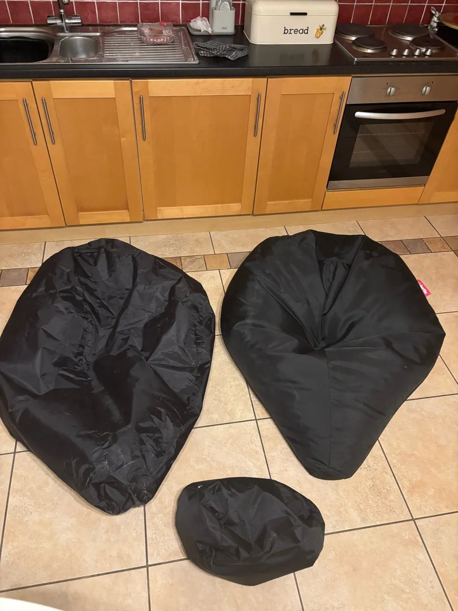 A set of 3 Bean Bags - Image 4