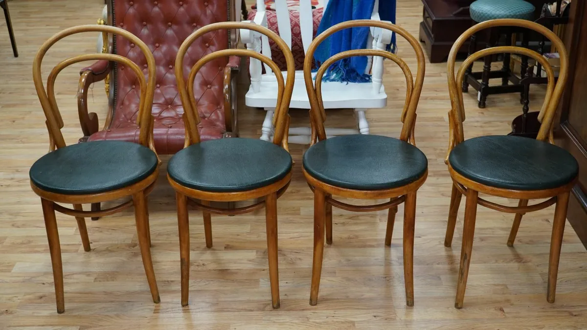 Set of 4 Vintage Bentwood Bistro Chairs (Czechoslo - Image 2