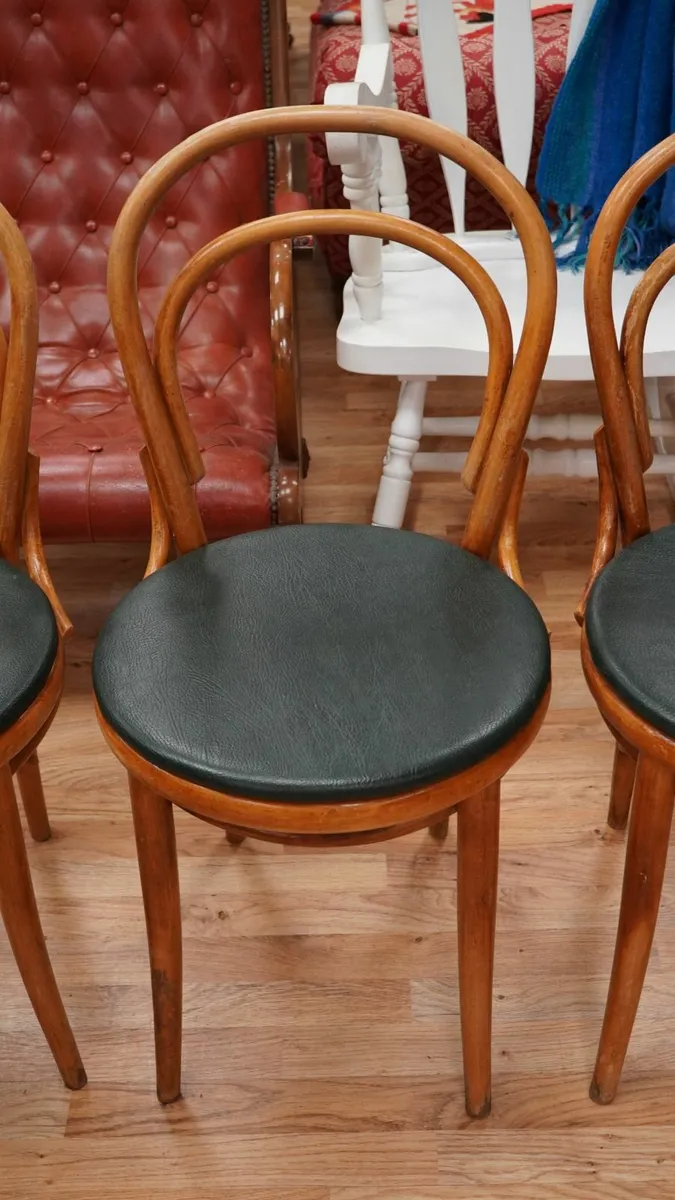 Set of 4 Vintage Bentwood Bistro Chairs (Czechoslo - Image 4