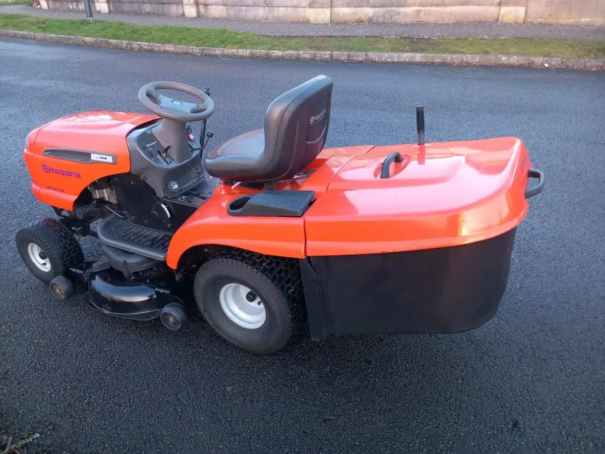 Ride on lawnmower - Image 3