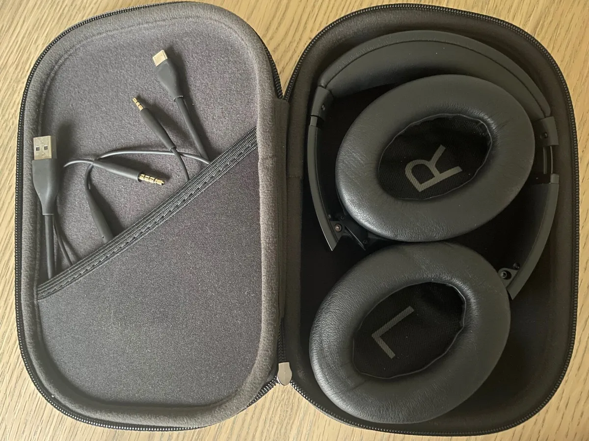 Bose QuietComfort Headphones - Image 4