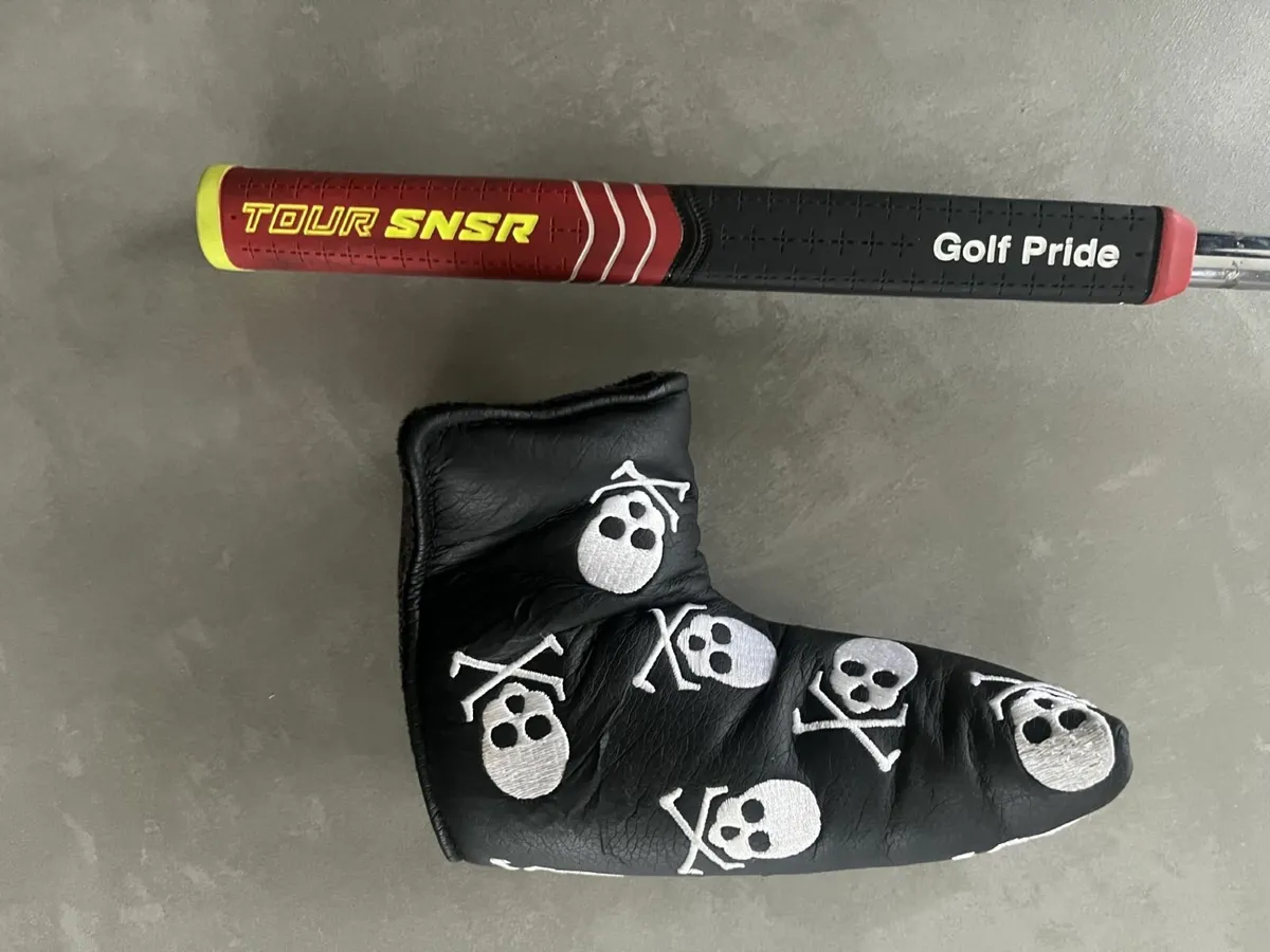 Yes! Carolyne C-Groove Putter - Image 4