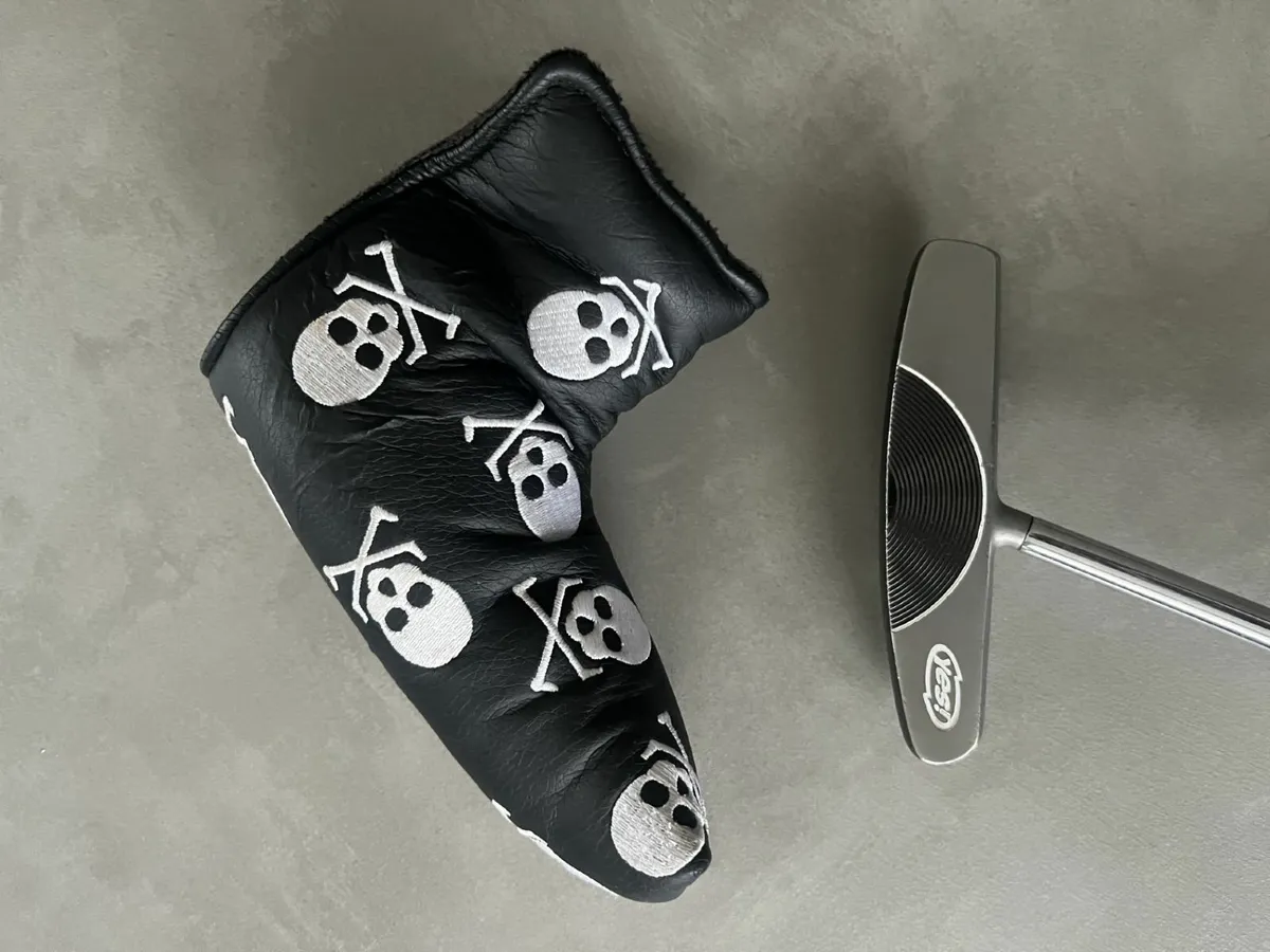 Yes! Carolyne C-Groove Putter - Image 1