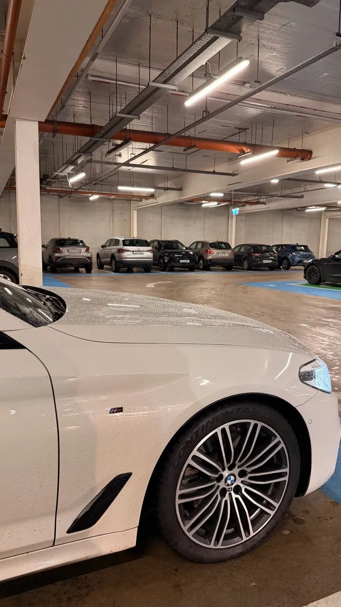 BMW 5 Series 523D M Sport huge spec low kms 190bhp - Image 2