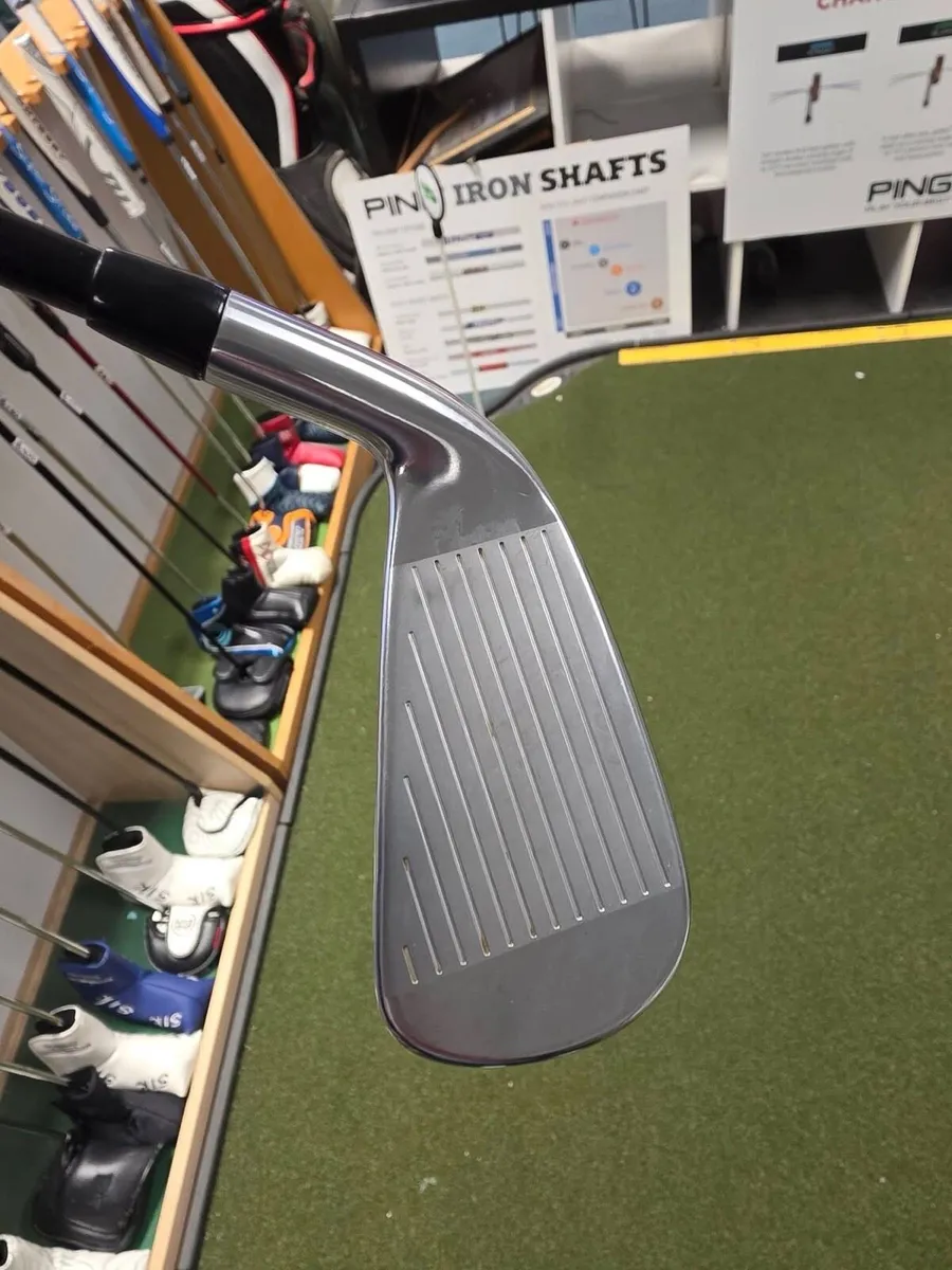 Titleist U505 Forged 1 Iron - Image 4
