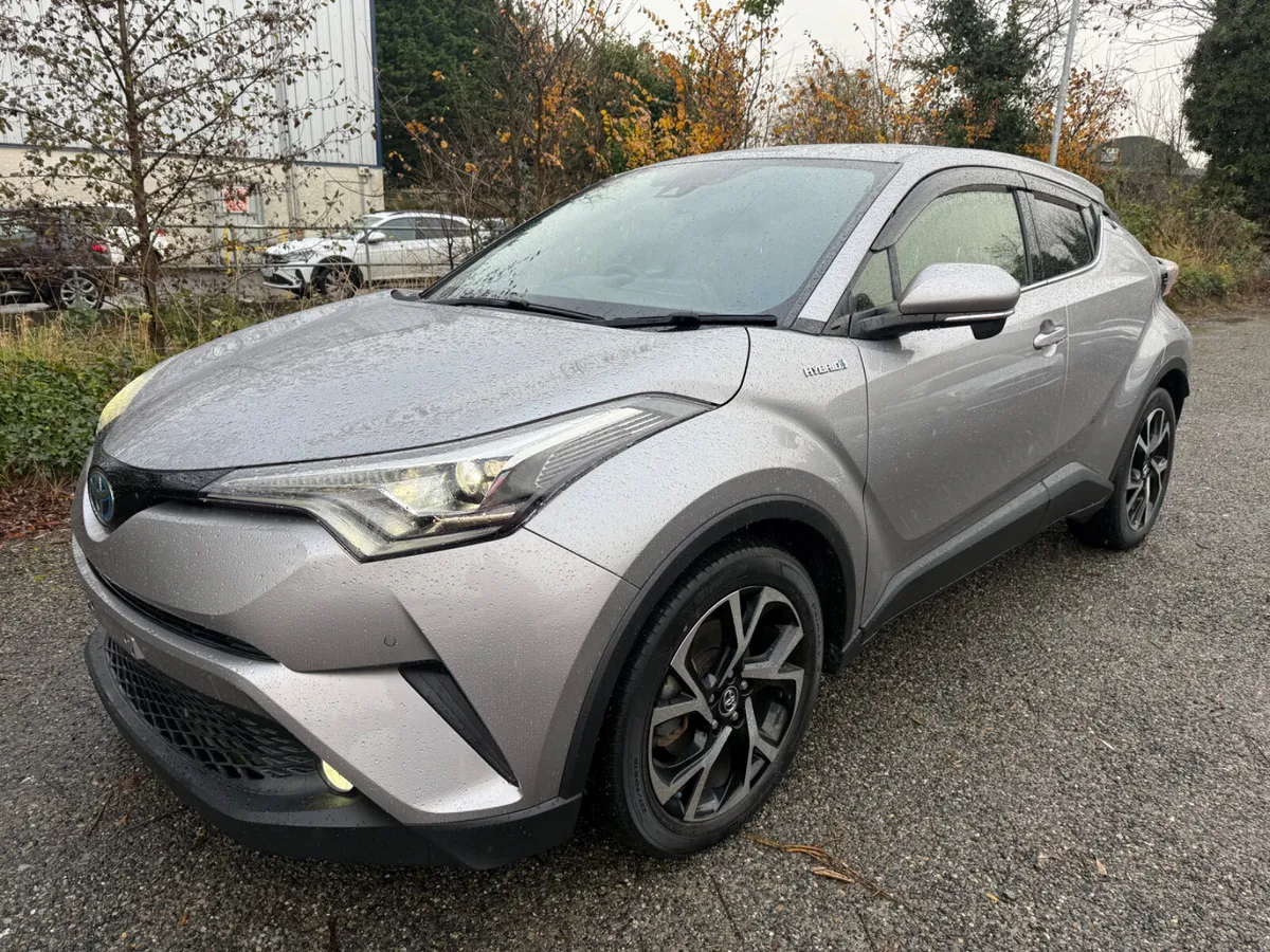 Toyota CH-R, G-Model(best spec) - Image 2