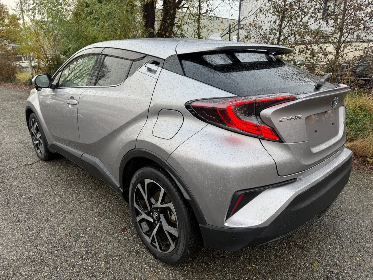 Toyota CH-R, G-Model(best spec) - Image 3