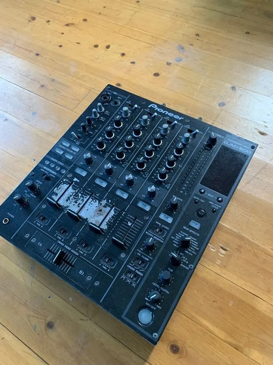 Pioneer DJM 800 - Image 2