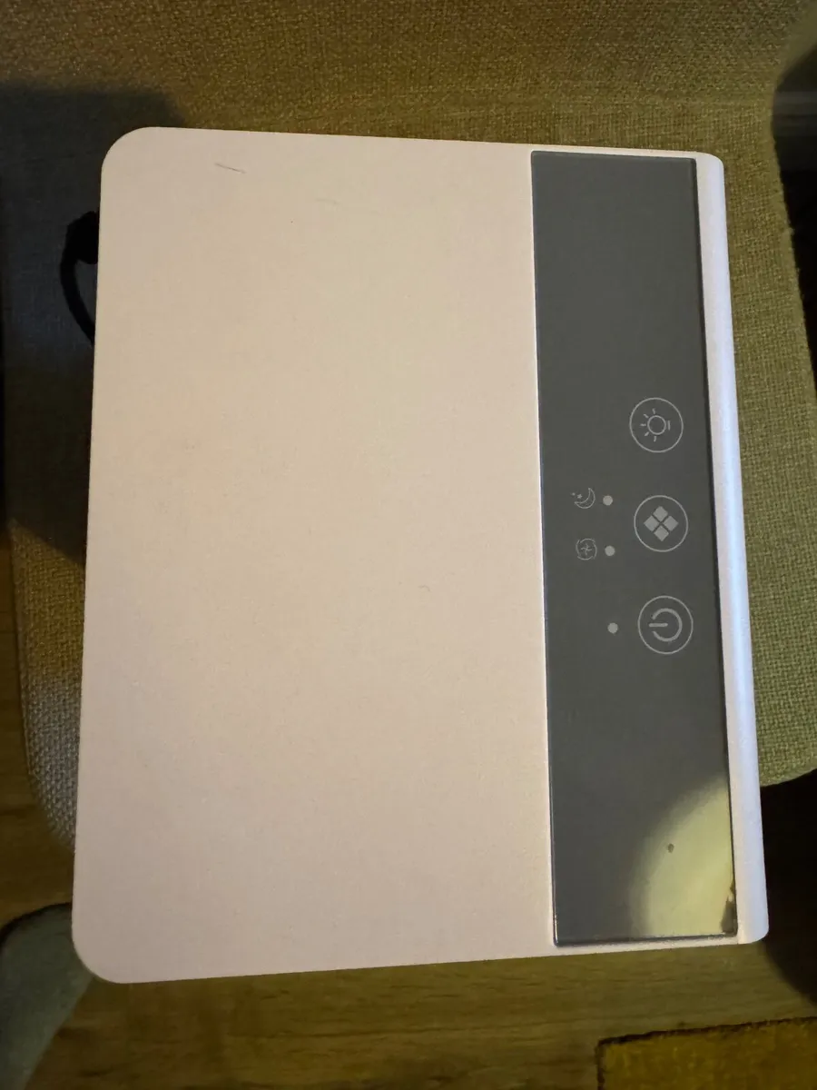 Compact Dehumidifier – Perfect for Small Rooms - Image 1