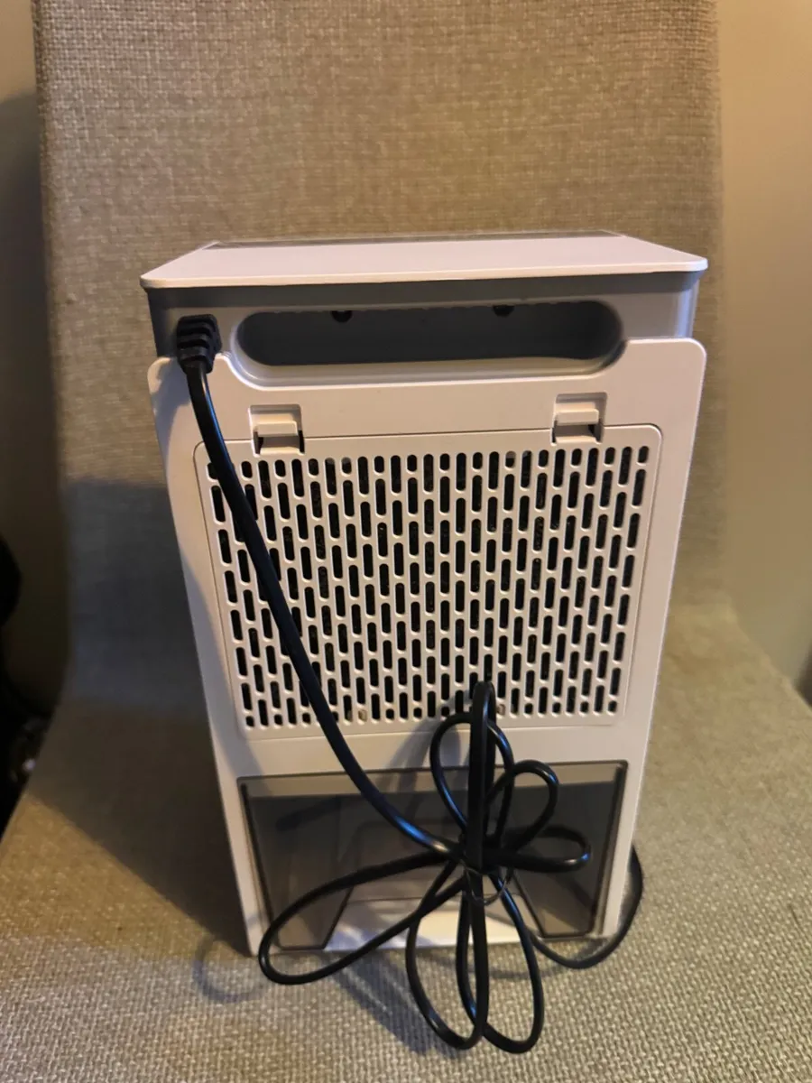 Compact Dehumidifier – Perfect for Small Rooms - Image 3