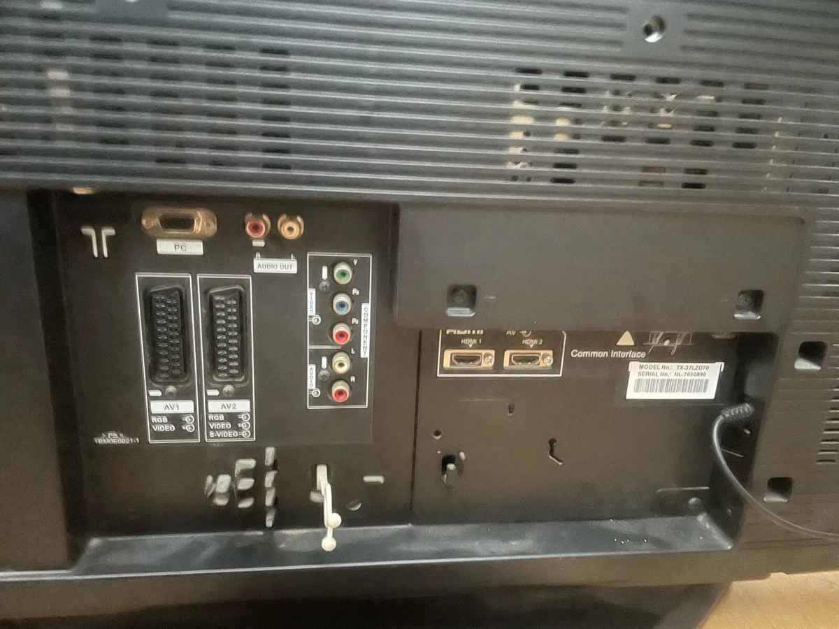 Panasonic TV - Image 3