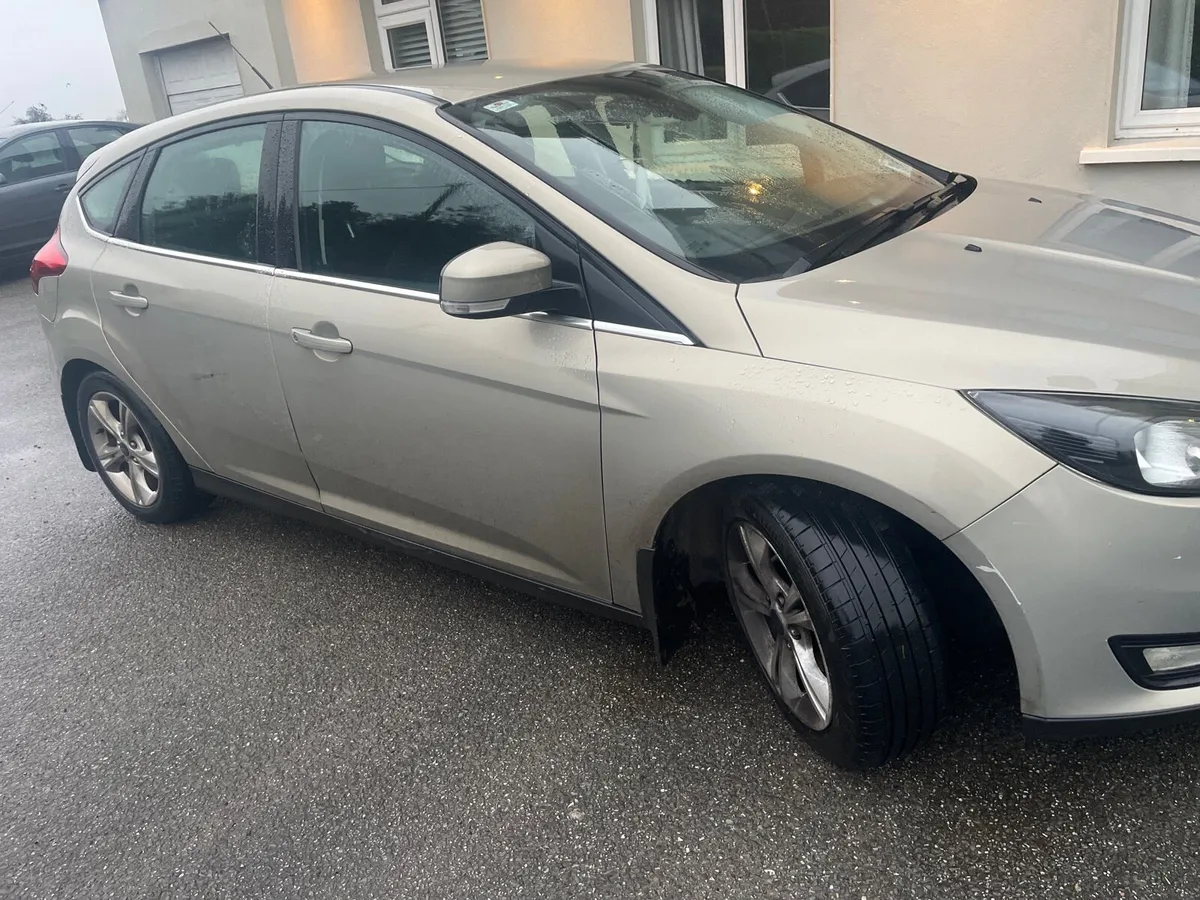 Ford focus - Image 2