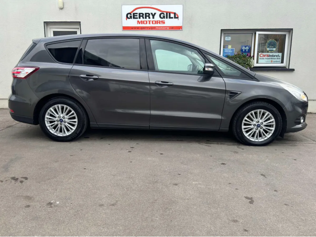 Ford S-Max 2.0 TDCI ZETEC 150BHP 5DR  ** 7 Seater - Image 3
