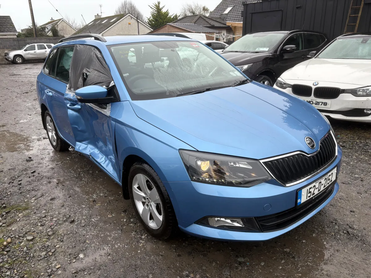2015 Skoda Fabia drive away low kms - Image 3