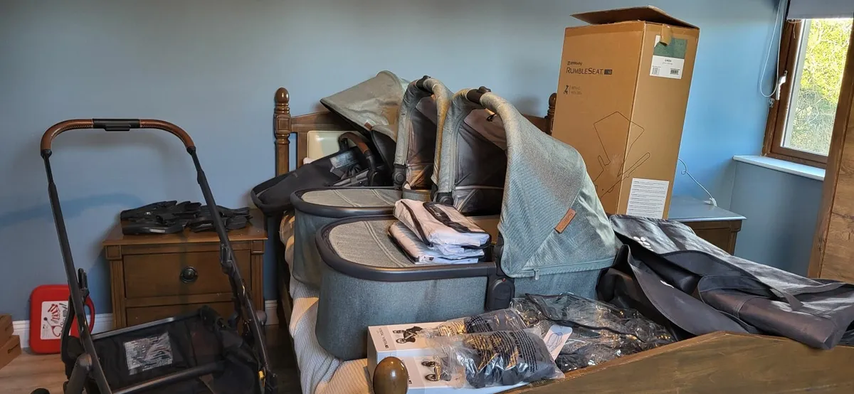 Uppababy Vista V2 double buggy/pram - Image 1