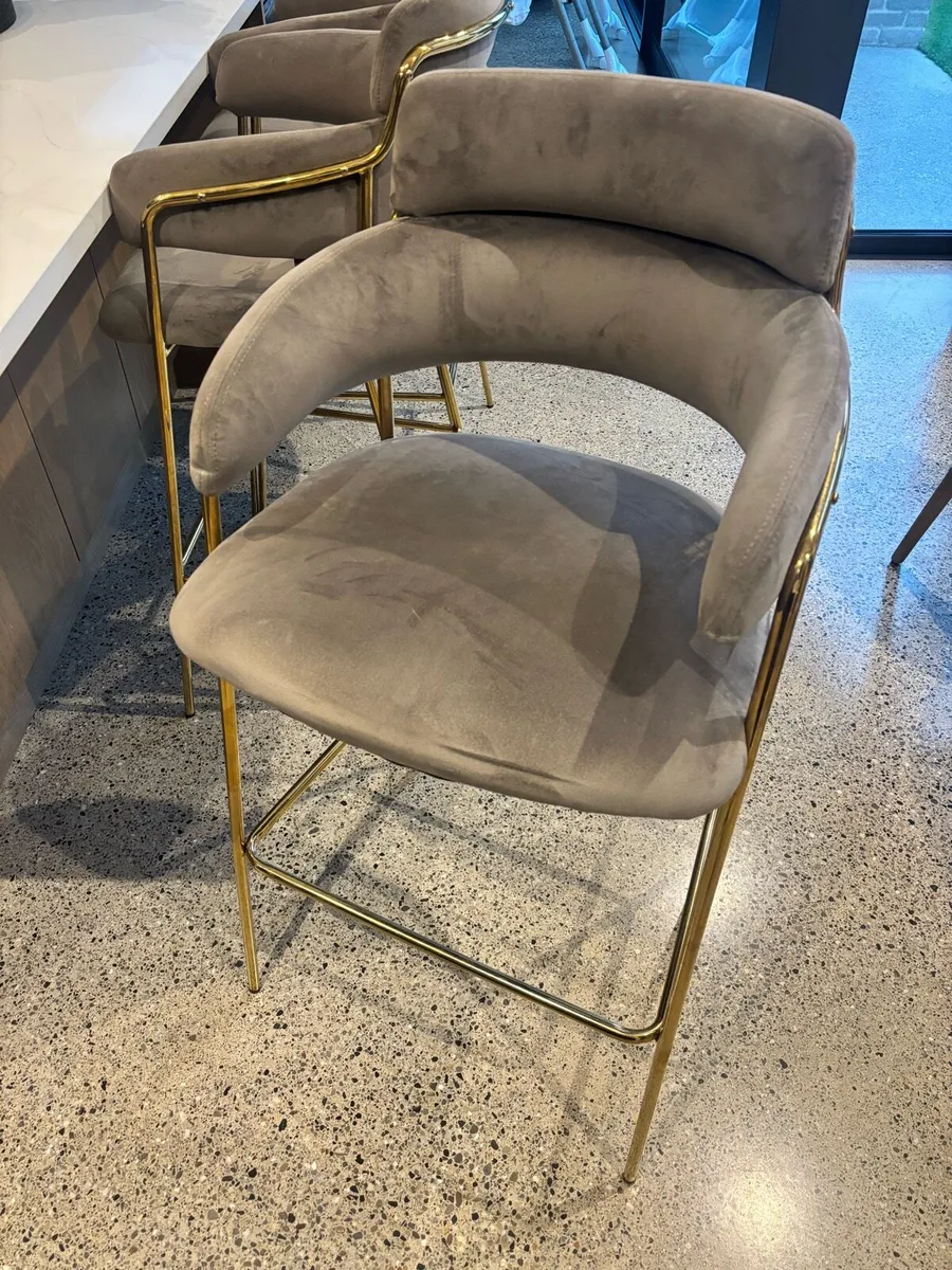 Kitchen island stools - Image 3