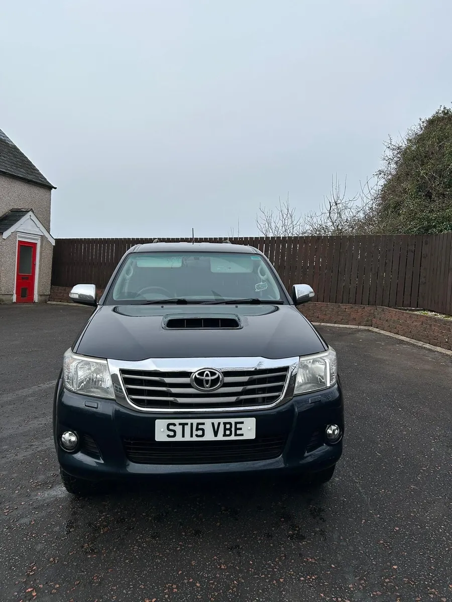 Toyota Hilux 2015 - Image 3