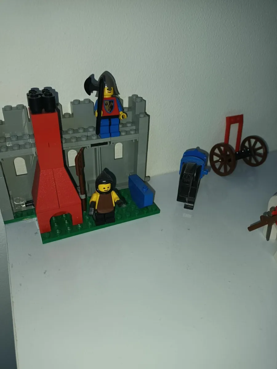 Vintage lego 6074 + 6040 - Image 3