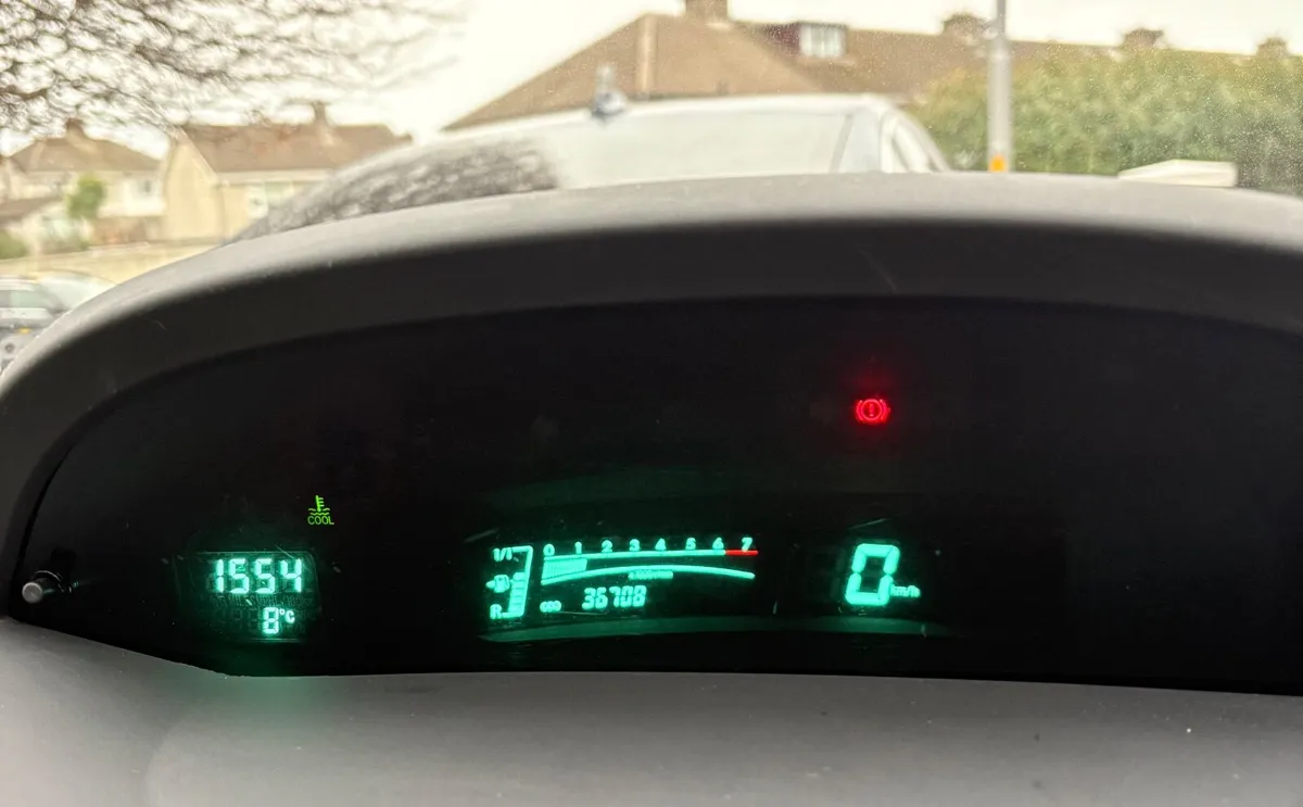 Toyota Yaris 2007 - Image 2