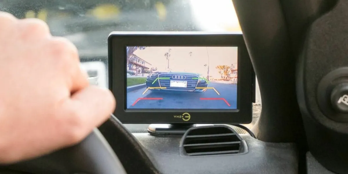 5" Reversing monitor Kit for Camper Van - Image 3