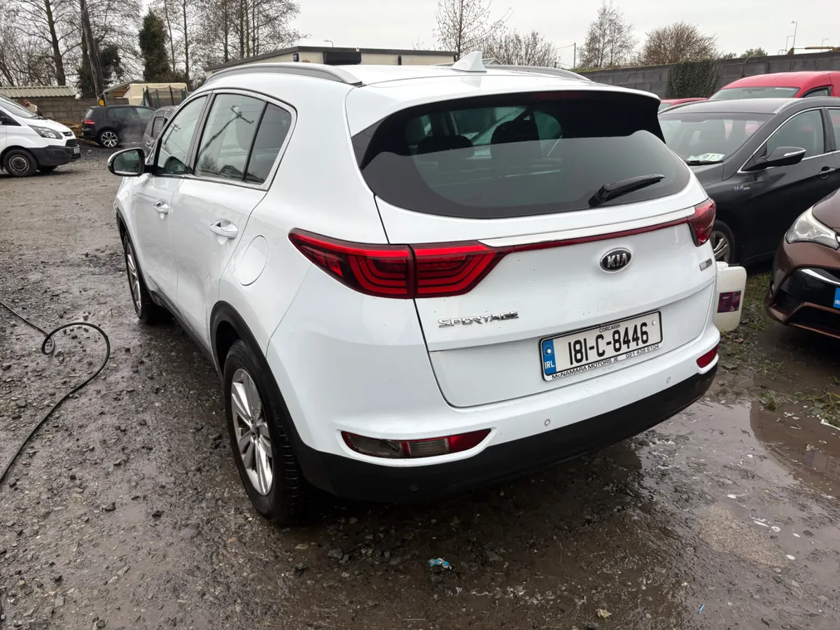 2018 Kia Sportage 1.7 Diesel light damage - Image 4