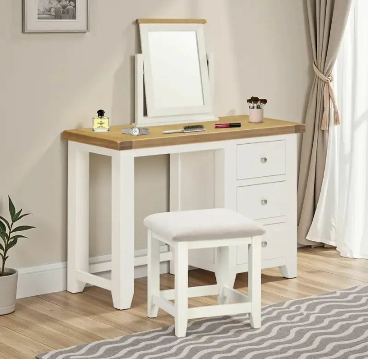 Windsor 3 Drawer Dressing Table Set Ivory - Image 1