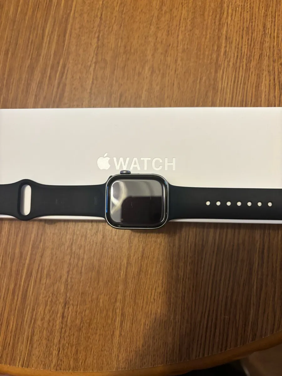 Apple Watch Series 11 GPS 42mm Space Grey - Image 3