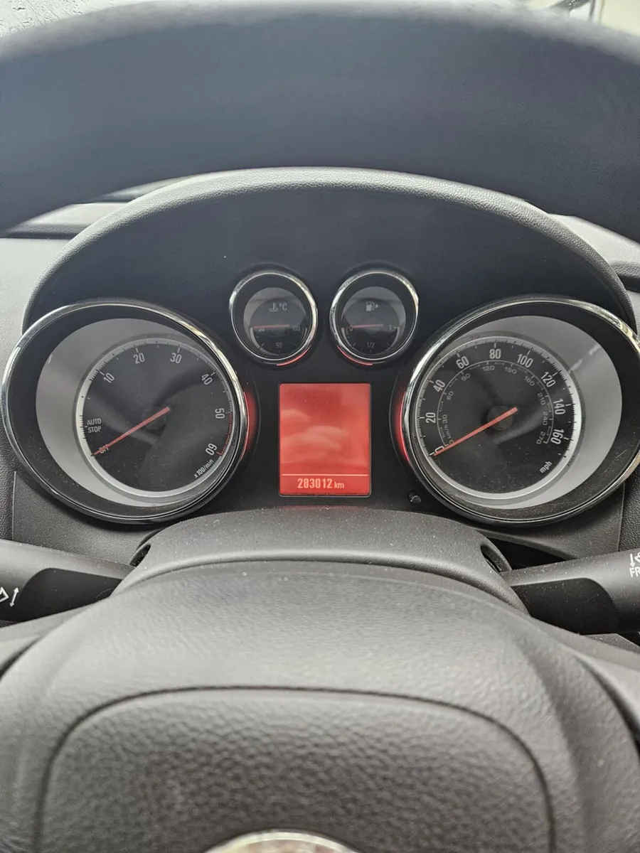 Vauxhall Astra 2015 - Image 4