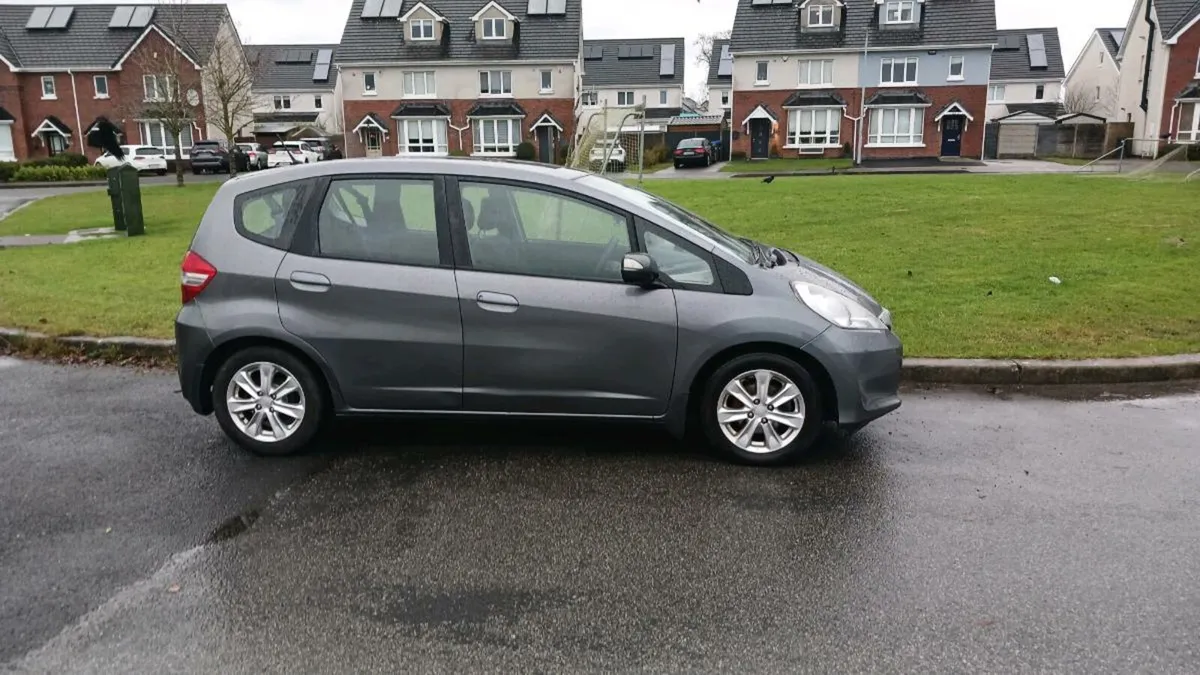 2013 Honda Jazz 1.4 I-VTEC - Image 2