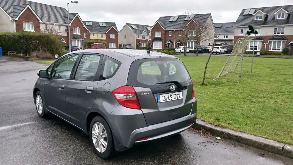 2013 Honda Jazz 1.4 I-VTEC - Image 4