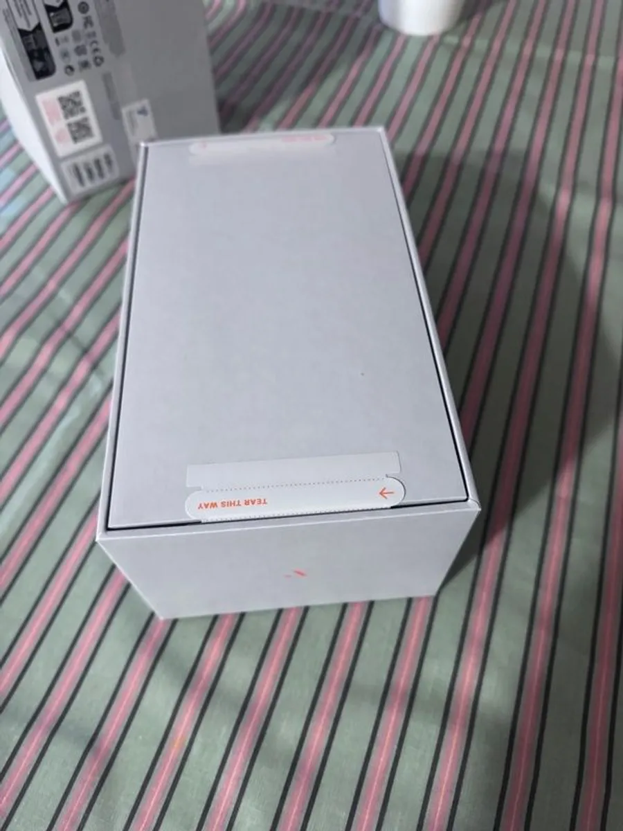 VITURE Luma XR Glasses - Brand New - Image 4