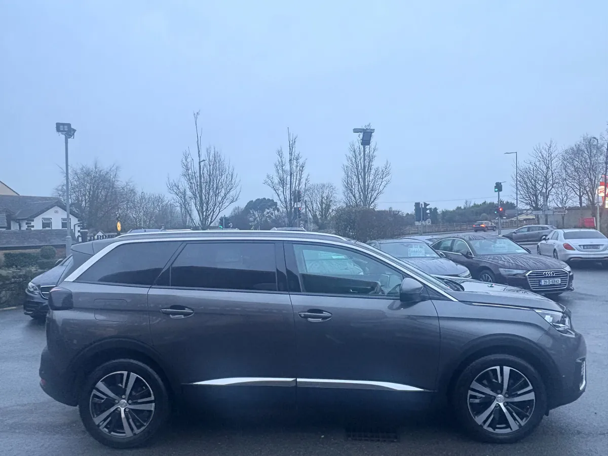 2020 Peugeot 5008 Allure 1.5 Diesel 7 Seater - Image 4