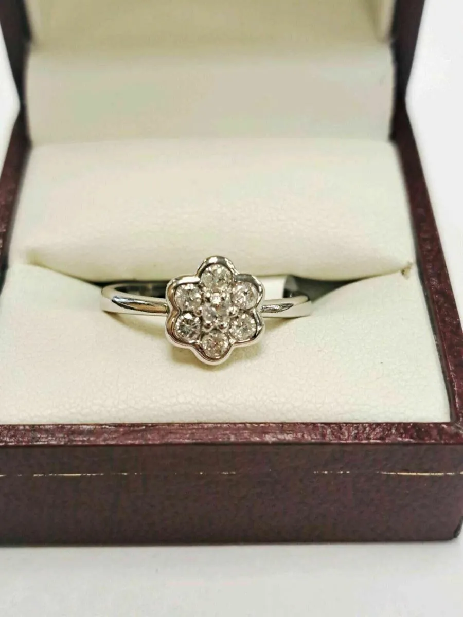 14K White Gold Diamond Ring 14CT - Image 1