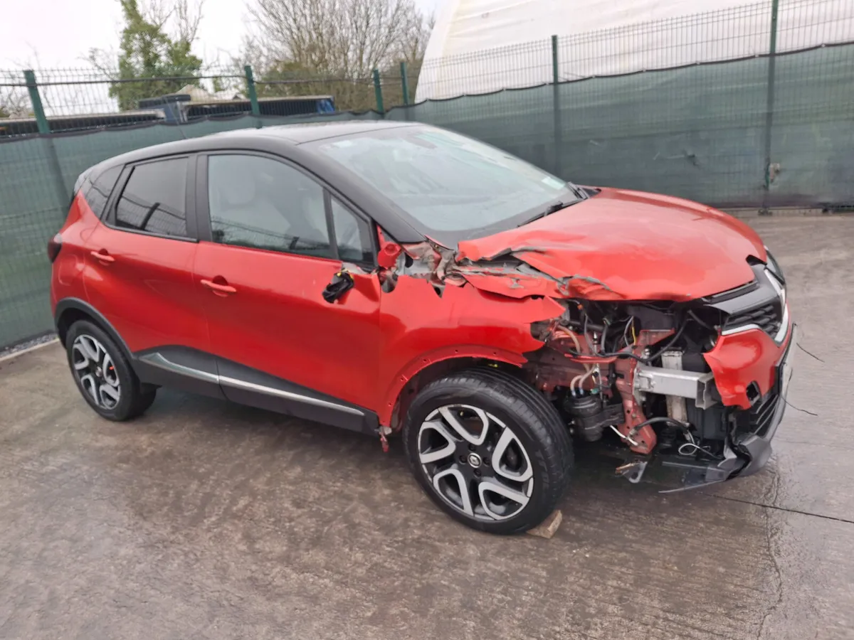 192 Renault Captur  Iconic  1.5 Diesel - Image 2