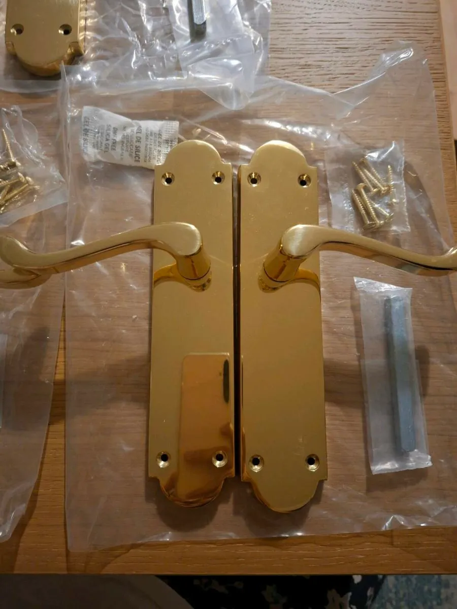 Polished brass door handles (pack of 3) - NEW - Image 3