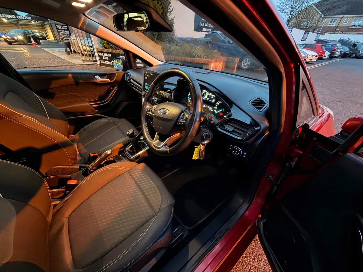 Ford Fiesta 2018 1.1 petrol - Image 3