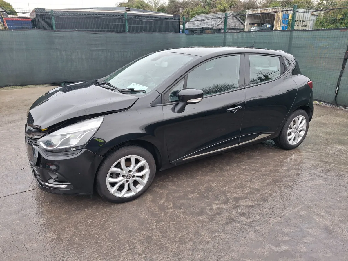 2018 Renault Clio  1.0 Petrol - Image 2